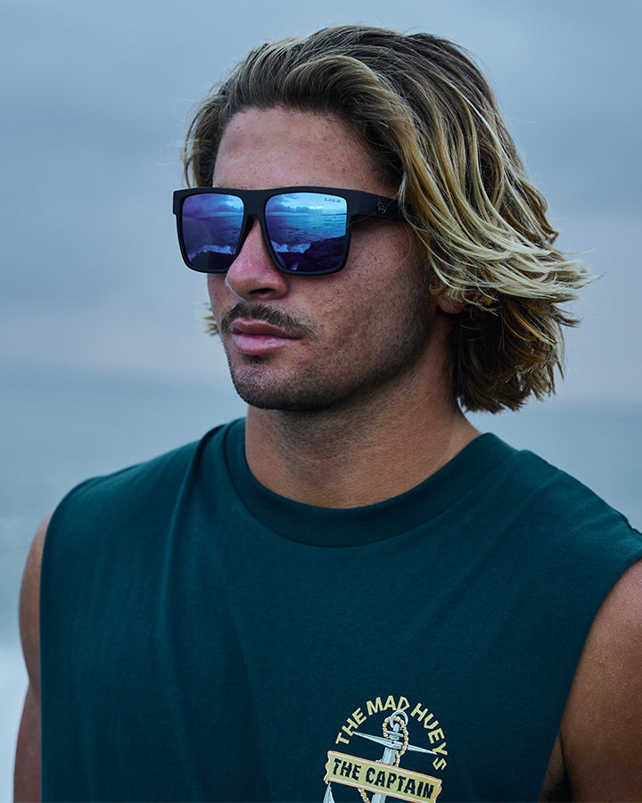 OFFSHORE BLUE MIRROR POLARISED SUNGLASSES MATTE BLACK – The