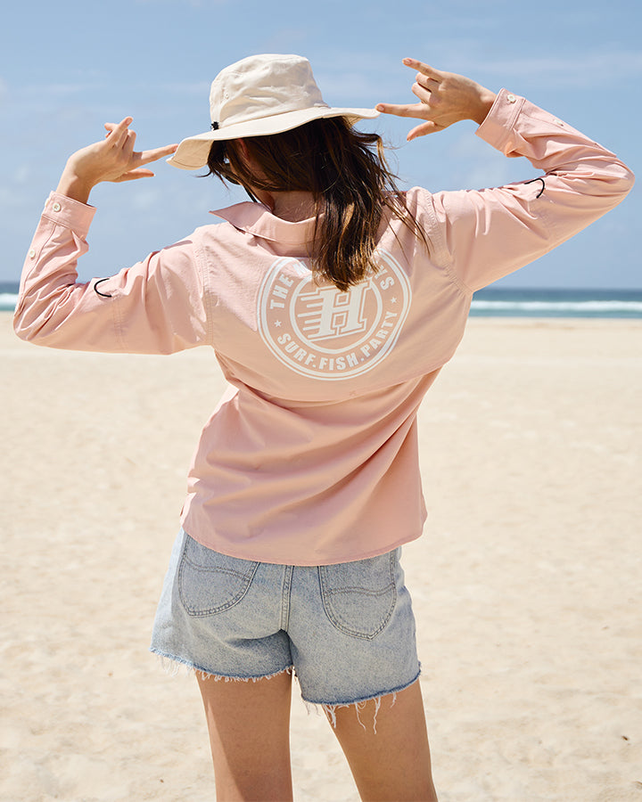 H SERIES | WOMENS UPF 50+ FISHING SHIRT - PEACH – The Mad Hueys