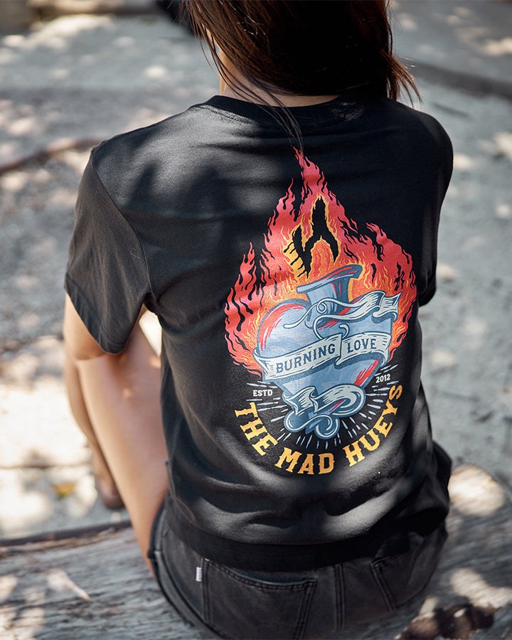 BURNING LOVE | WOMENS SS TEE - BLACK