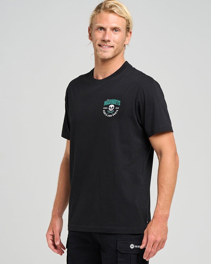 CARTS AND DARTS | SS TEE - BLACK