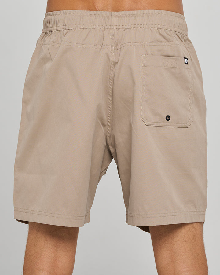 HUEYS CORE | VOLLEY SHORT 18" - TAUPE