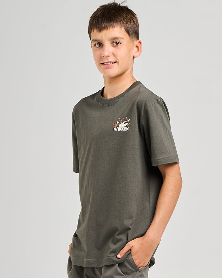 CATCH FISH | YOUTH SS TEE - CHARCOAL