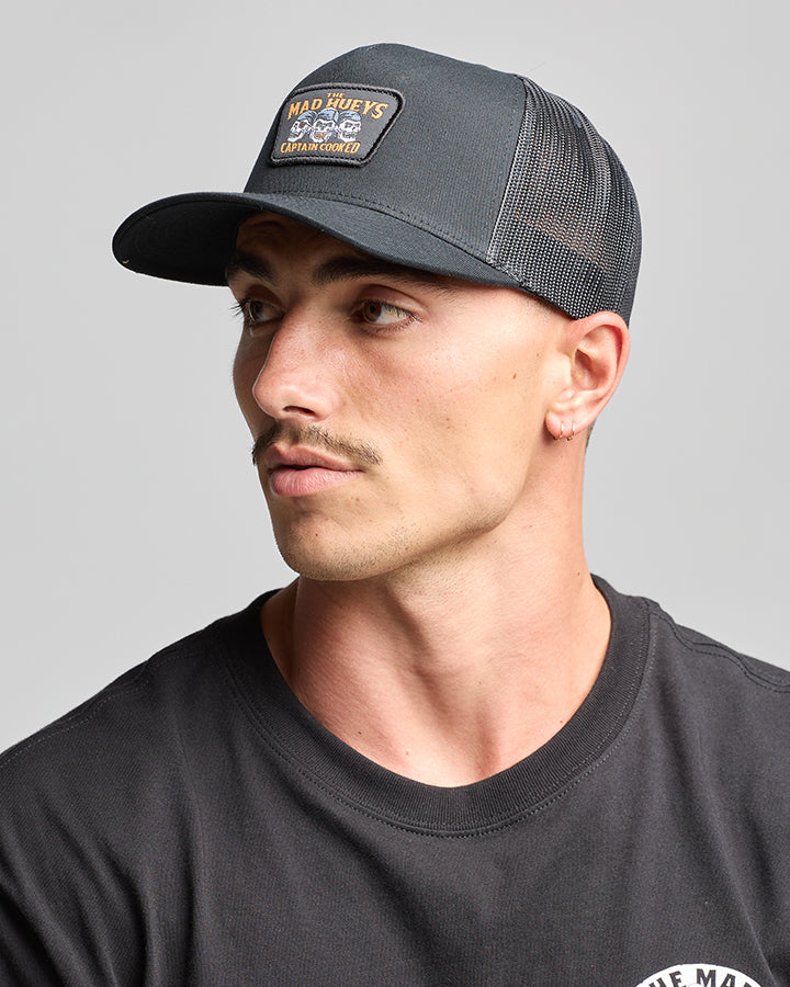 CAPTAIN COOKED | TWILL TRUCKER - BLACK