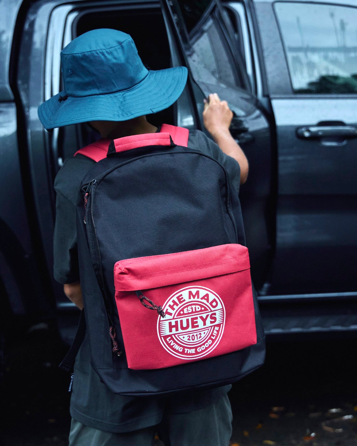 GOOD LIFE HUEYS | YOUTH BACKPACK - BLACK