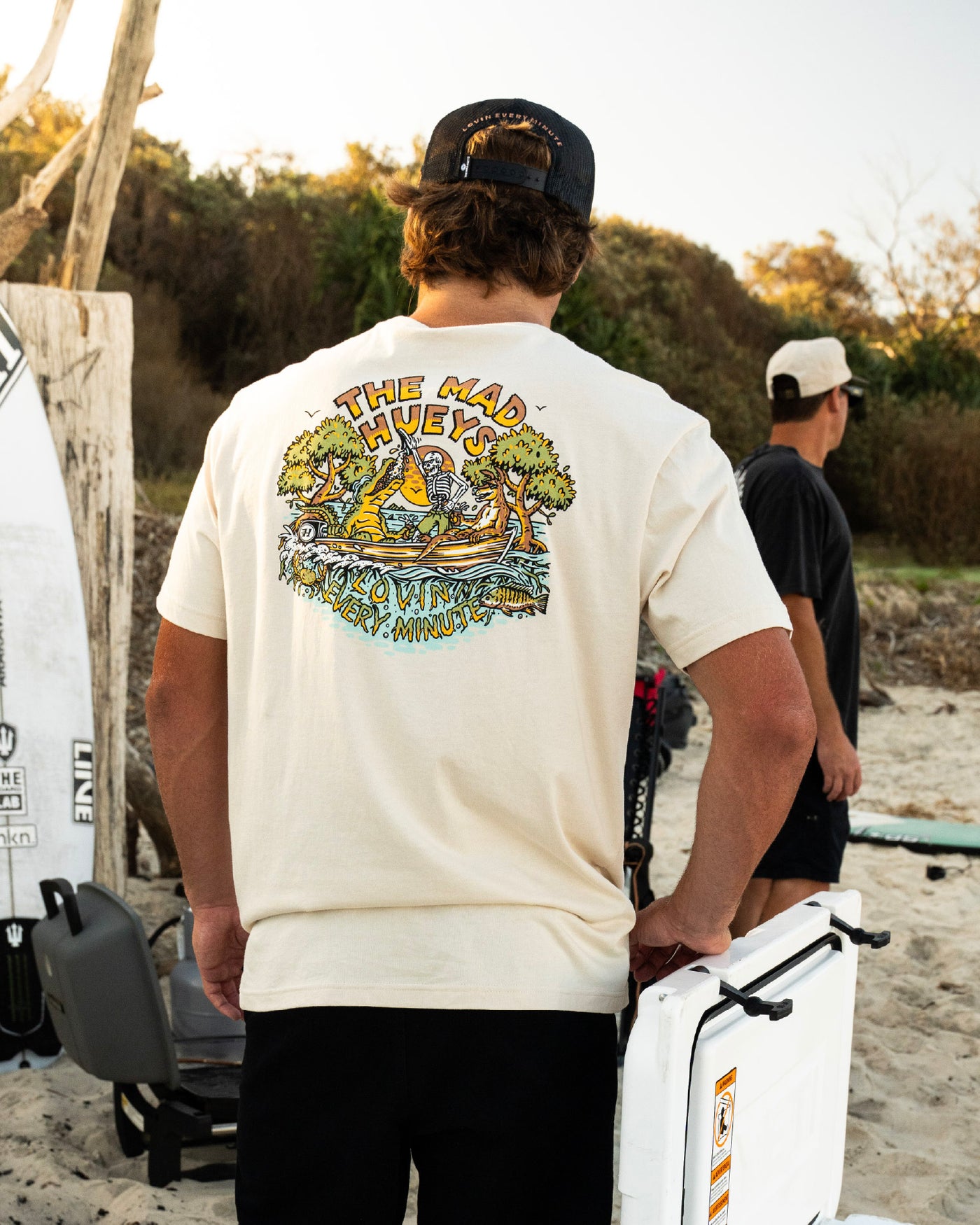 LOVING MANGROVES | SS TEE - CEMENT