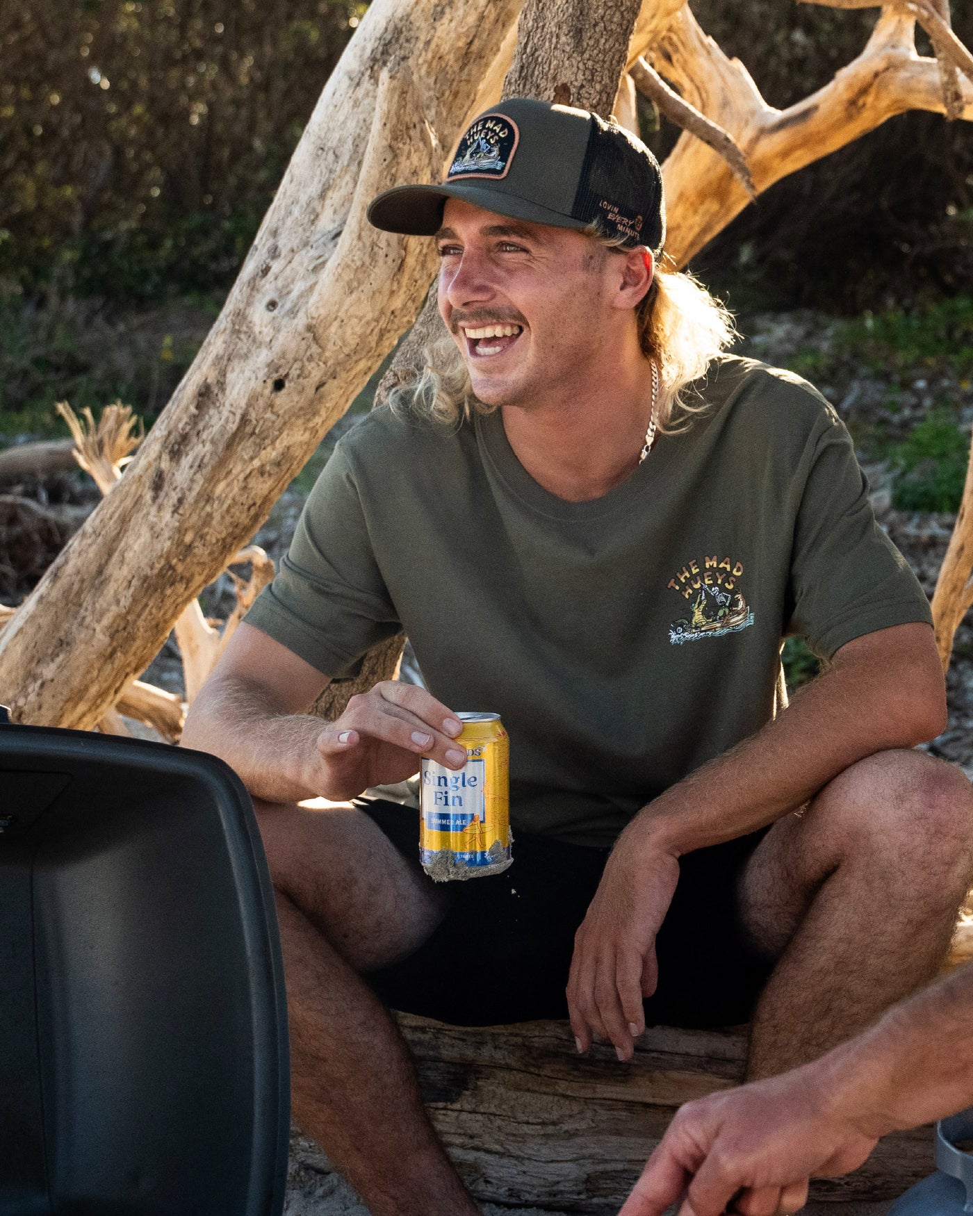 LOVING MANGROVES | SS TEE - OLIVE