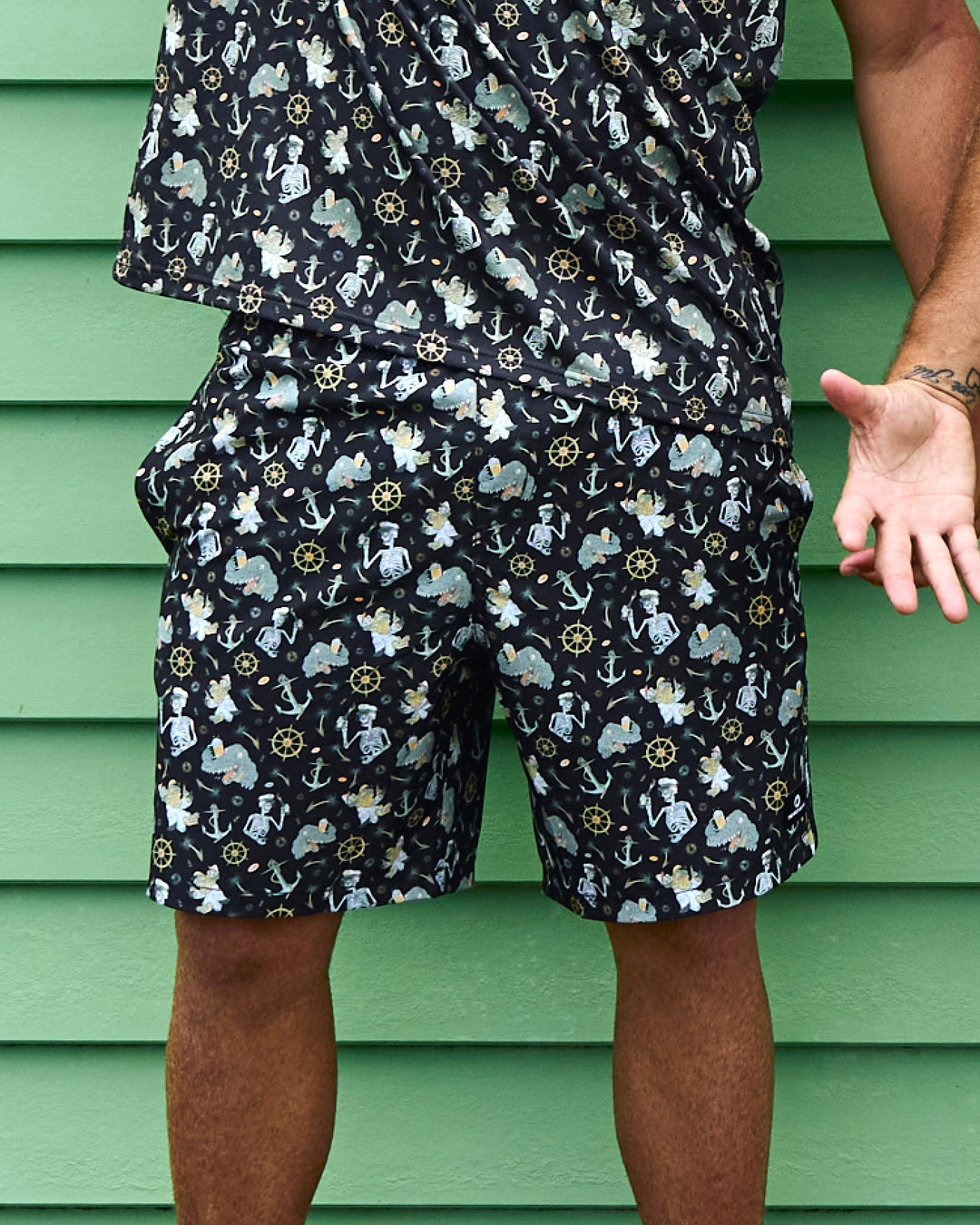 CROC CAPTAIN | 18" SWIM VOLLEY SHORT - VINTAGE BLACK