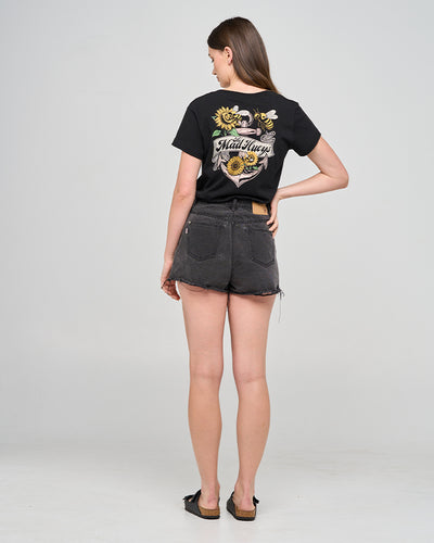BEE ANCHOR | WOMENS V NECK TEE - BLACK