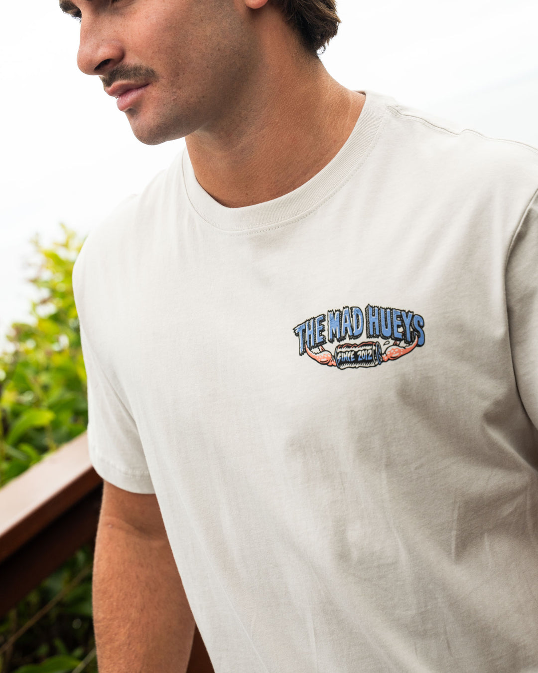 GETTING LEGLESS | SS TEE - SMOKE
