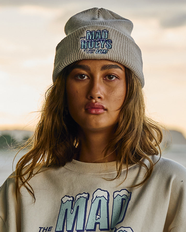 ICY HUEYS | WOMENS RELAXED BEANIE - STONE