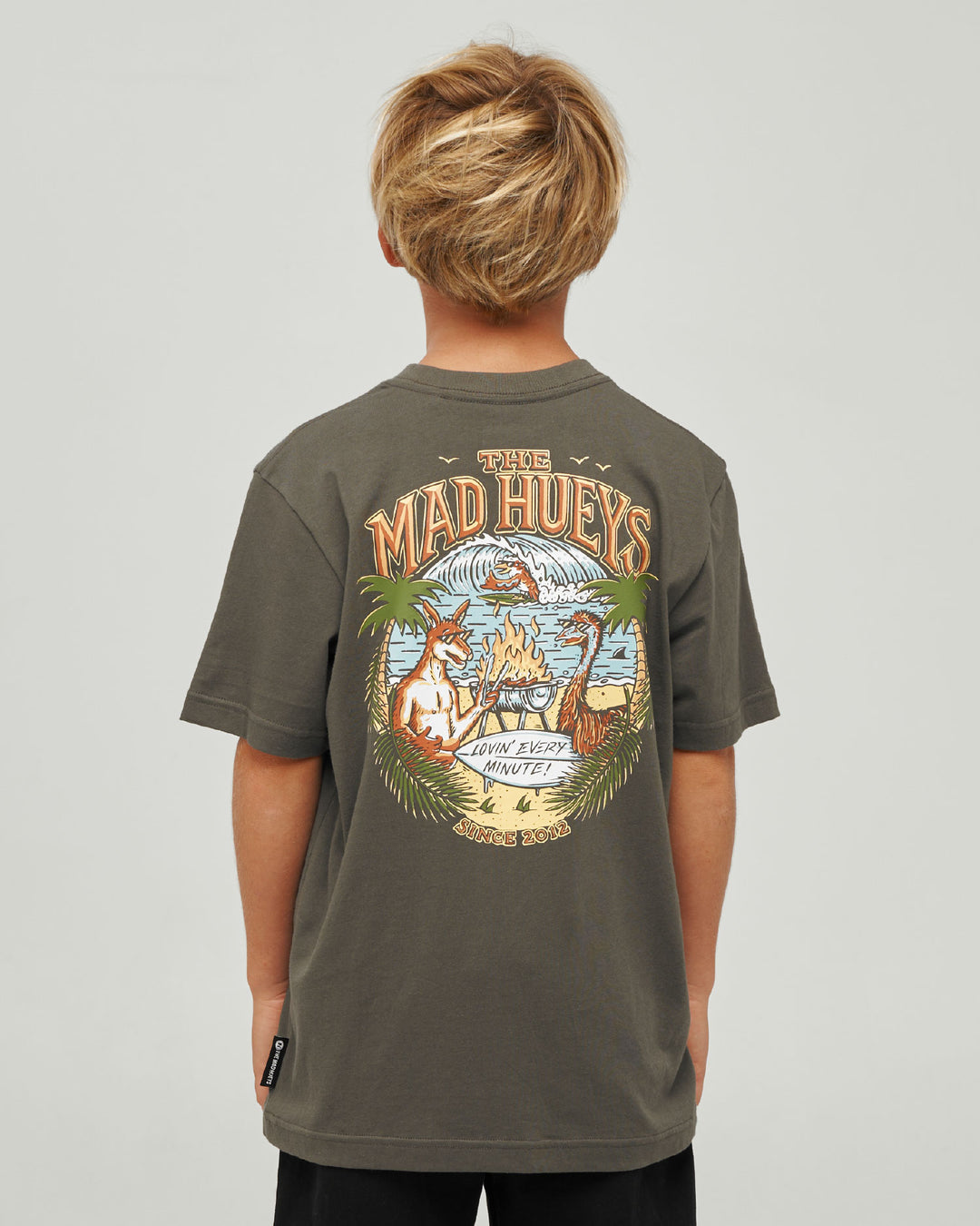 LOVING EVERY BBQ | YOUTH SS TEE - CHARCOAL