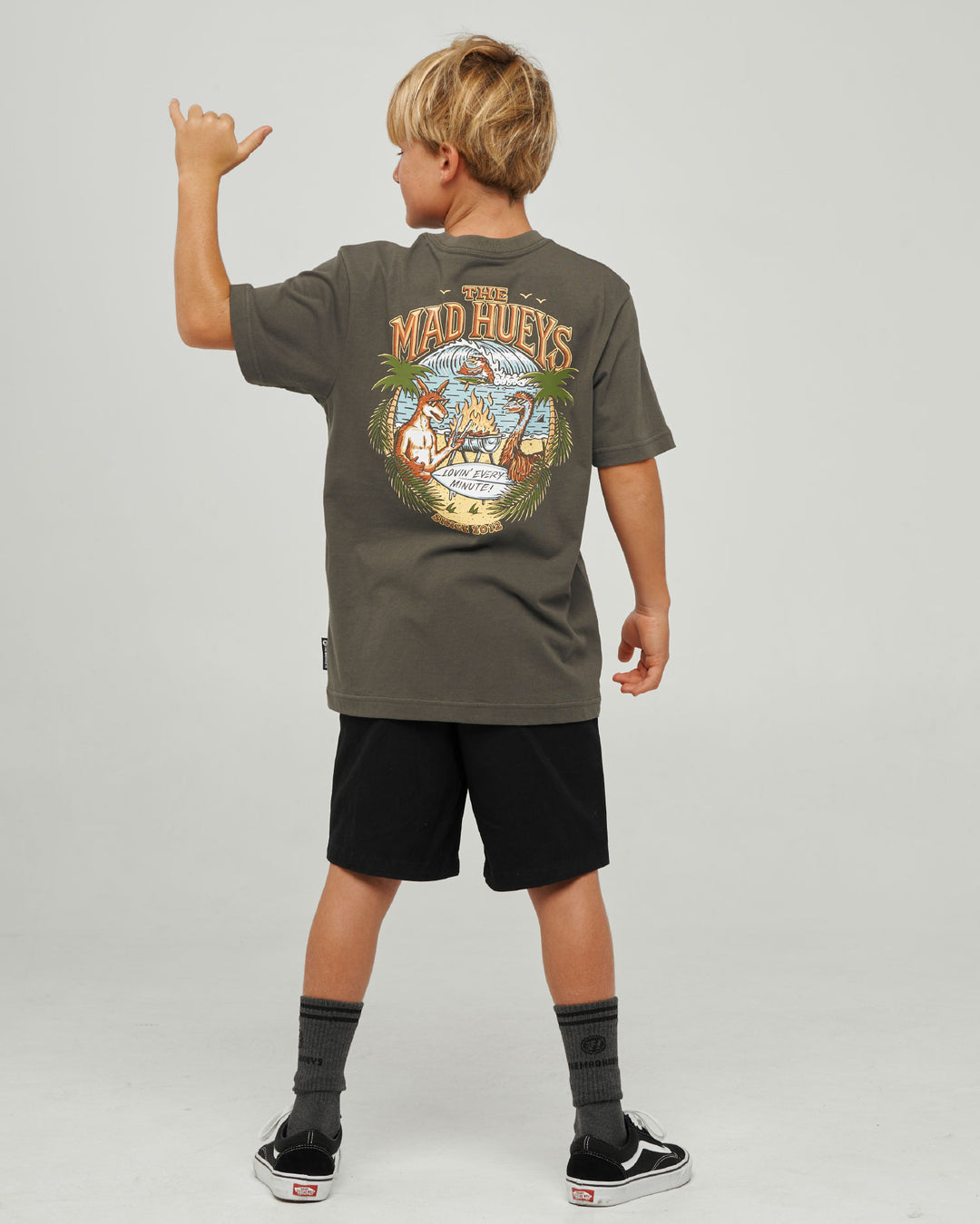 LOVING EVERY BBQ | YOUTH SS TEE - CHARCOAL
