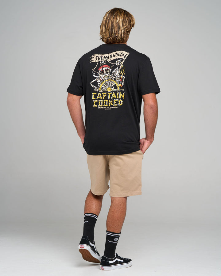 STUMBLING CAPTAIN COOKED | SS TEE - BLACK