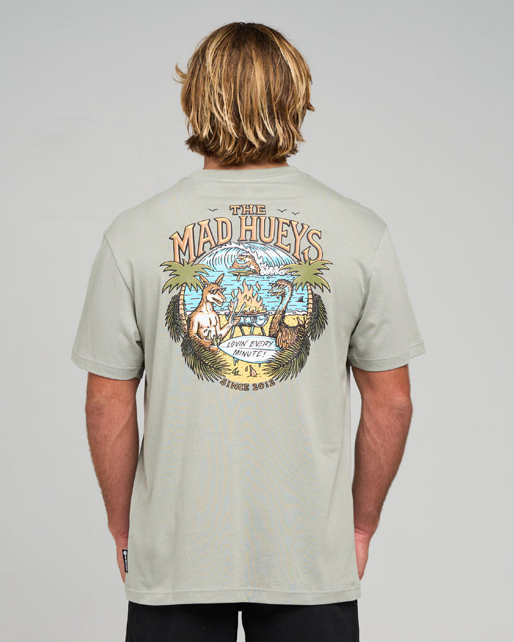 LOVING EVERY BBQ | SS TEE - FADED DUST