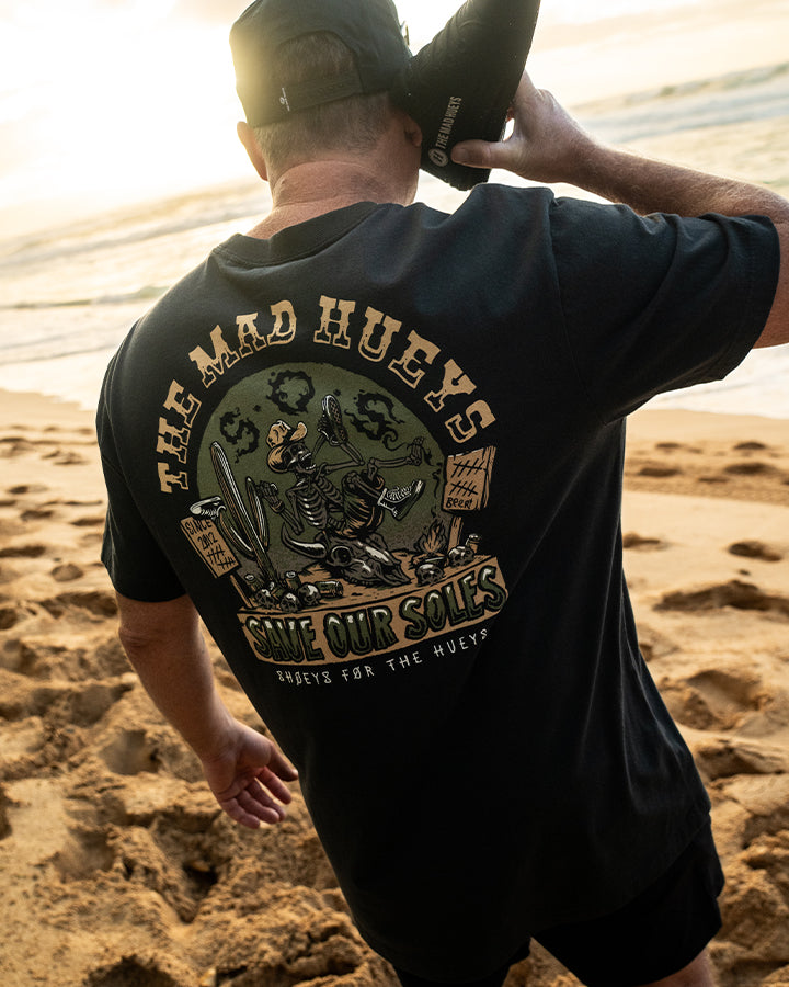 The Mad Hueys Sos SS T-shirt in Vintage Black, alternate view 2