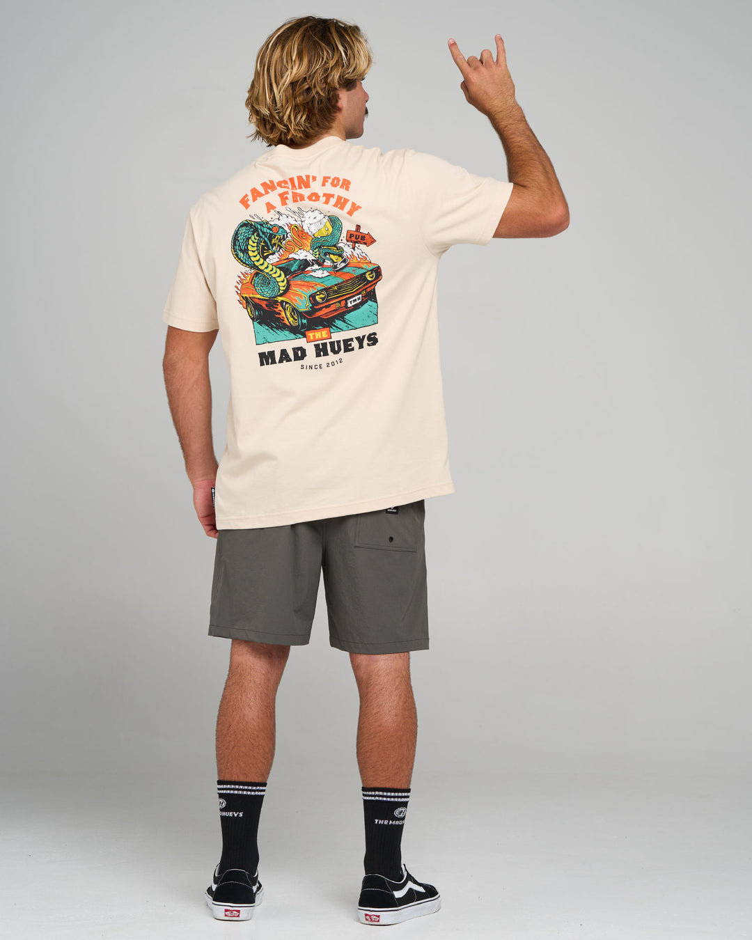 FROTHY FANGING | SS TEE - CEMENT