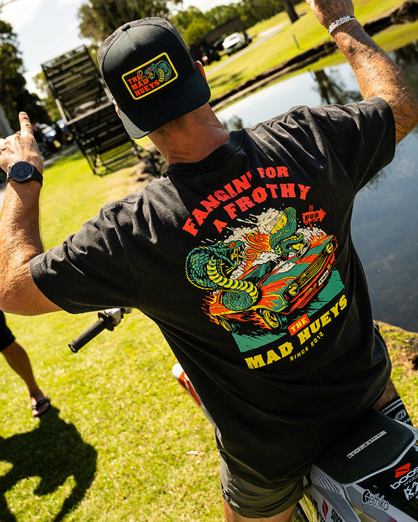 FROTHY FANGING | SS TEE - WASHED BLACK