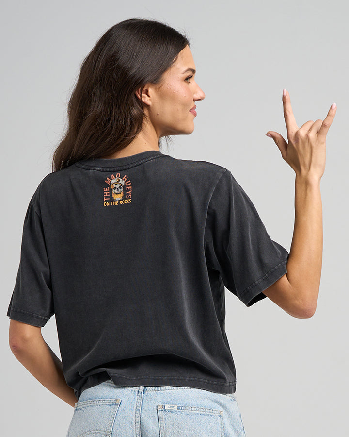 TRIPLE ON THE ROCKS | WOMENS BOXY TEE - WASHED BLACK