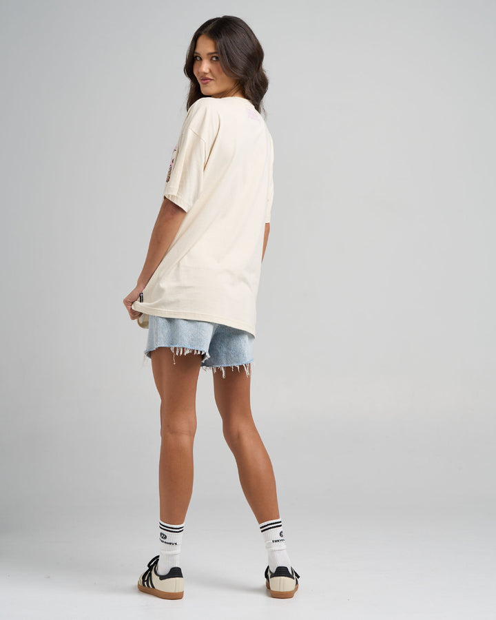 BORN TO HUEYS | WOMENS OVERSIZED TEE - STONE