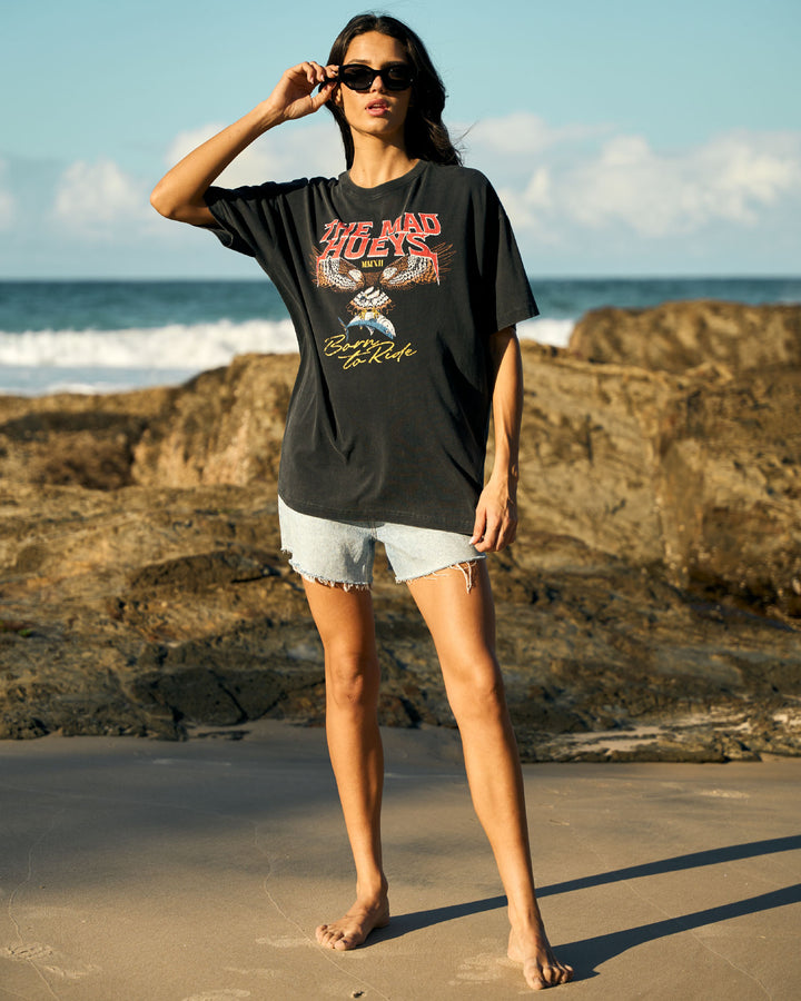 BORN TO HUEYS | WOMENS OVERSIZED TEE - WASHED BLACK