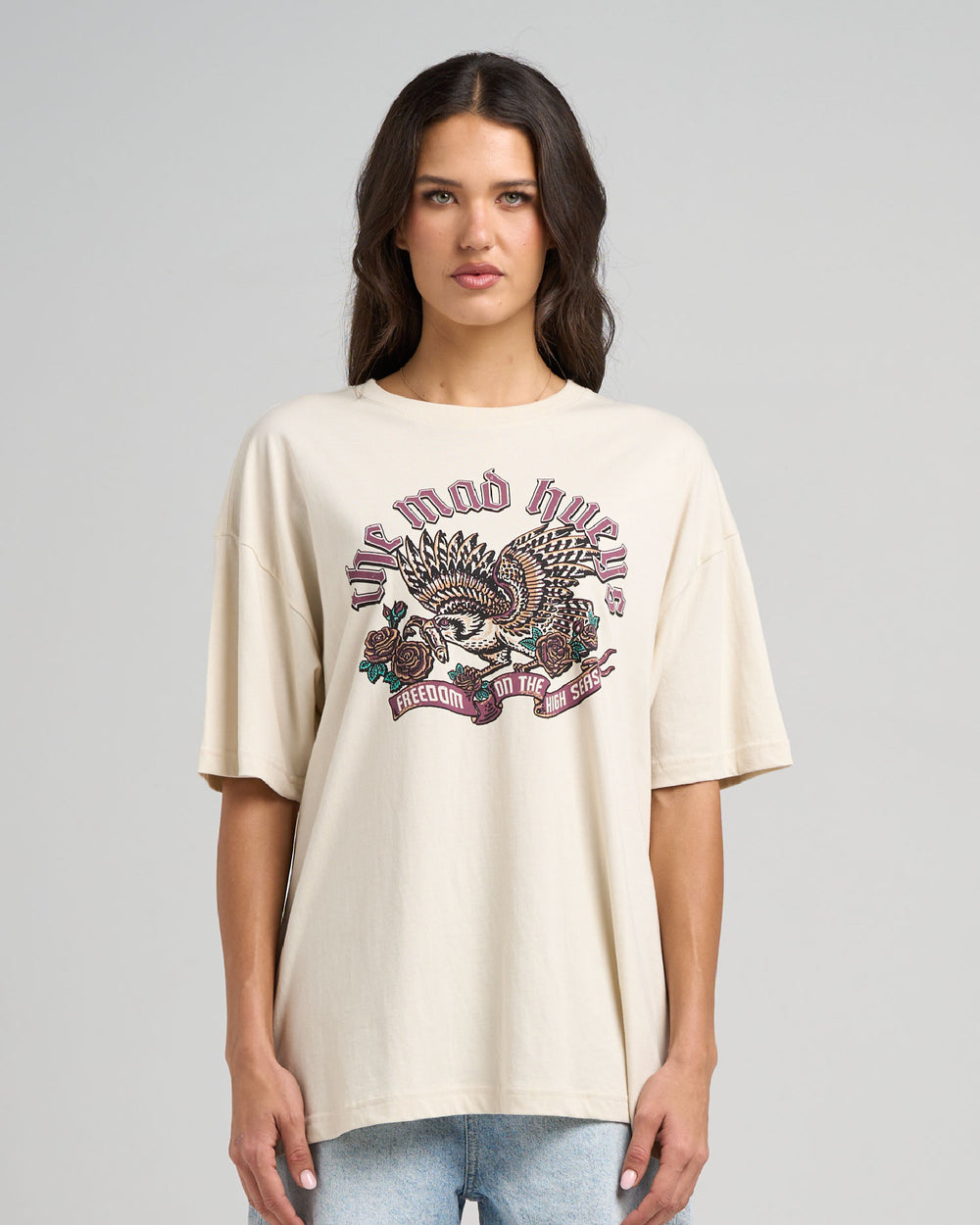 The Mad Hueys High Seas Hueys women's Oversized T-shirt in Stone