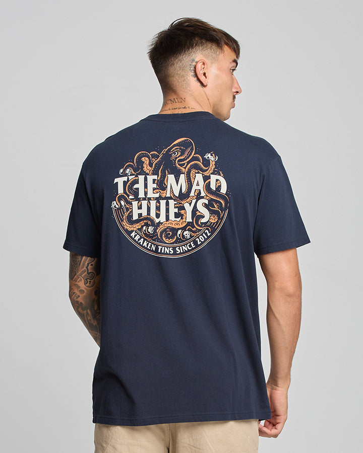 KRAKEN SOME TINS | SLIM FIT SS TEE - NAVY