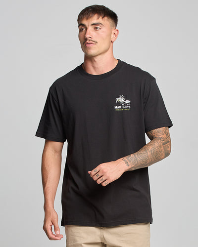 HOOKED AND COOKED | SLIM FIT SS TEE - BLACK