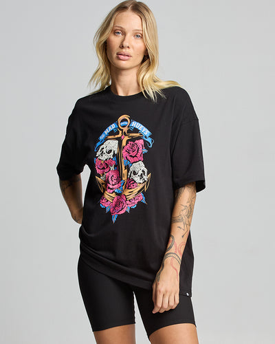 SKULLS AND ROSES | WOMENS OVERSIZED SS TEE - BLACK