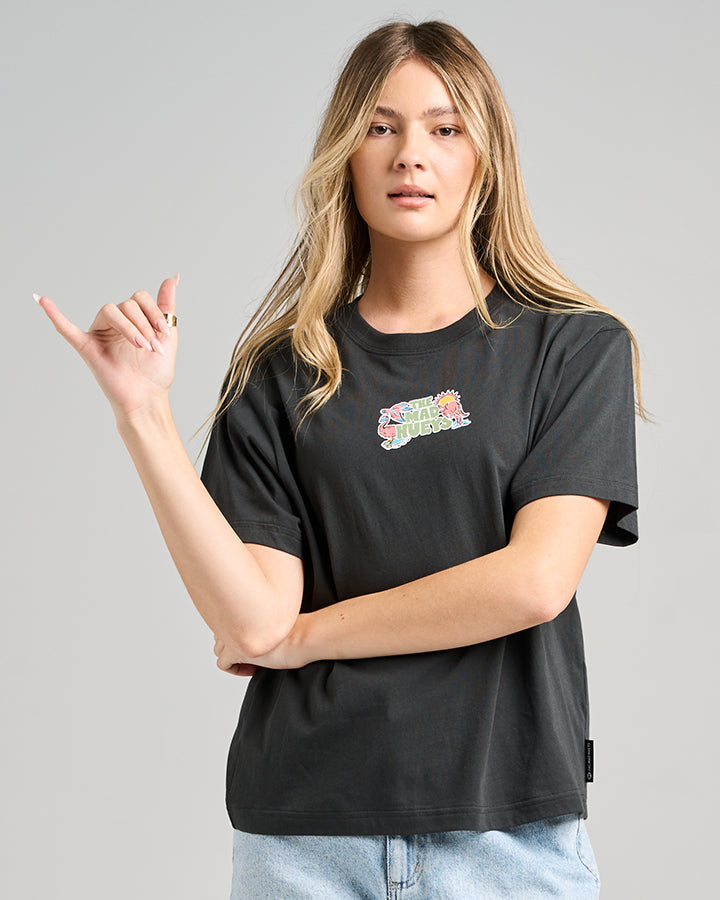 WAVES OUT YONDER |  WOMENS SS TEE - VINTAGE BLACK