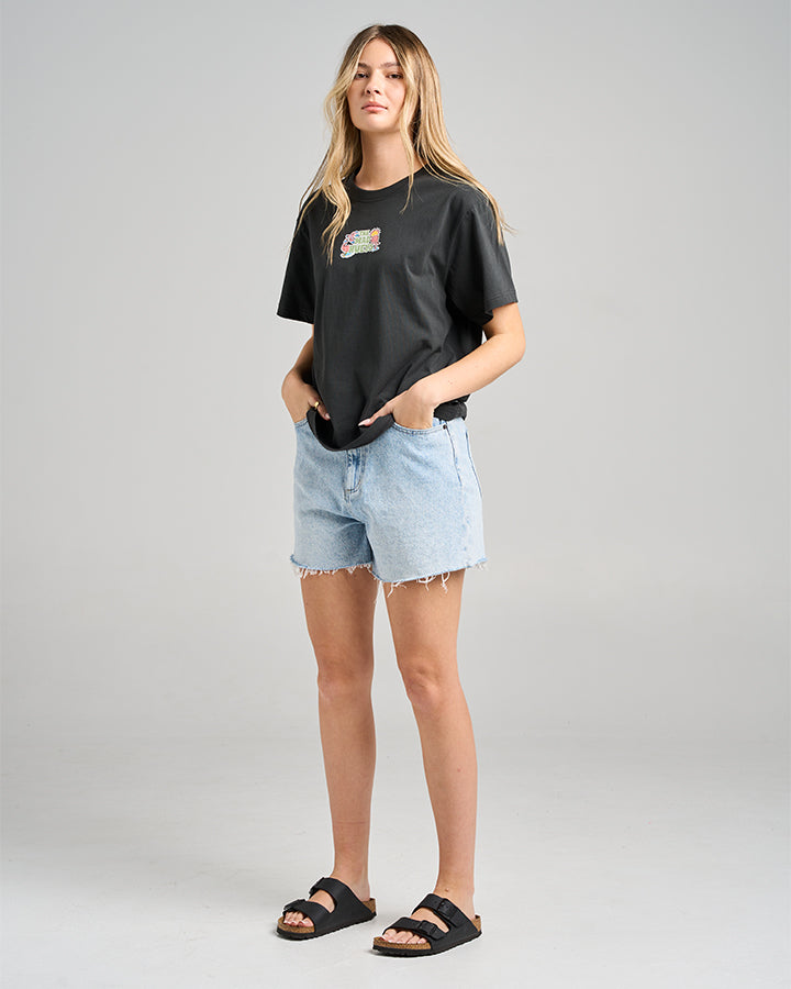 WAVES OUT YONDER |  WOMENS SS TEE - VINTAGE BLACK