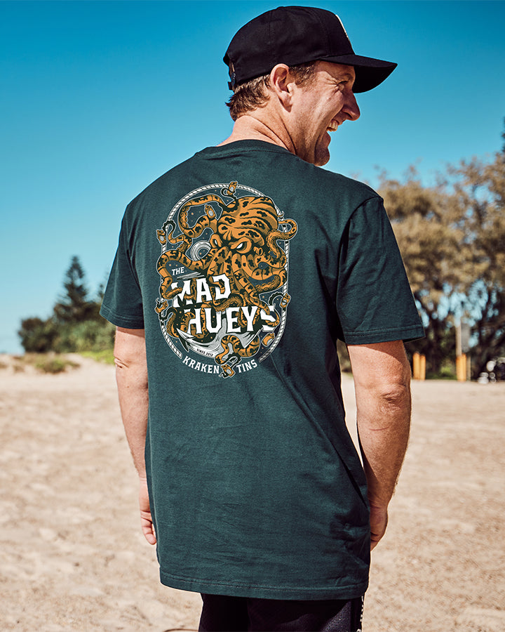 KRAKEN TINS | SS TEE - PINE GREEN