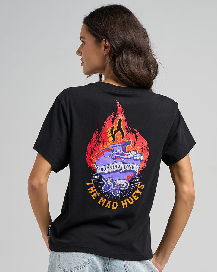 BURNING LOVE | WOMENS SS TEE - BLACK