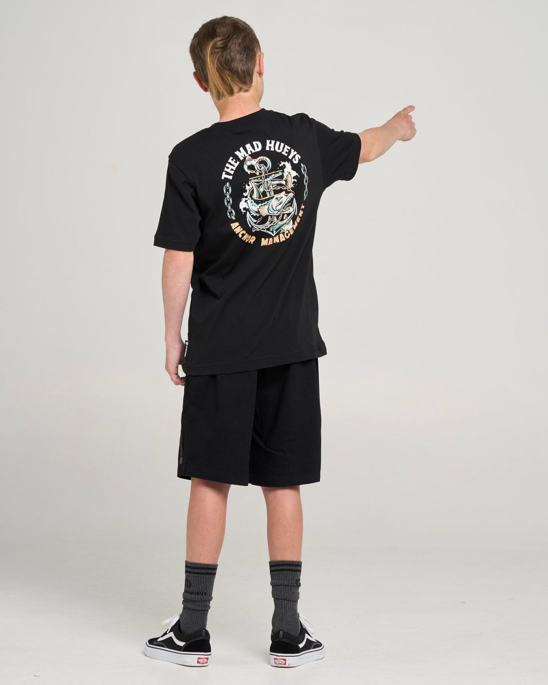 ANCHOR MANAGEMENT | YOUTH SS TEE - BLACK