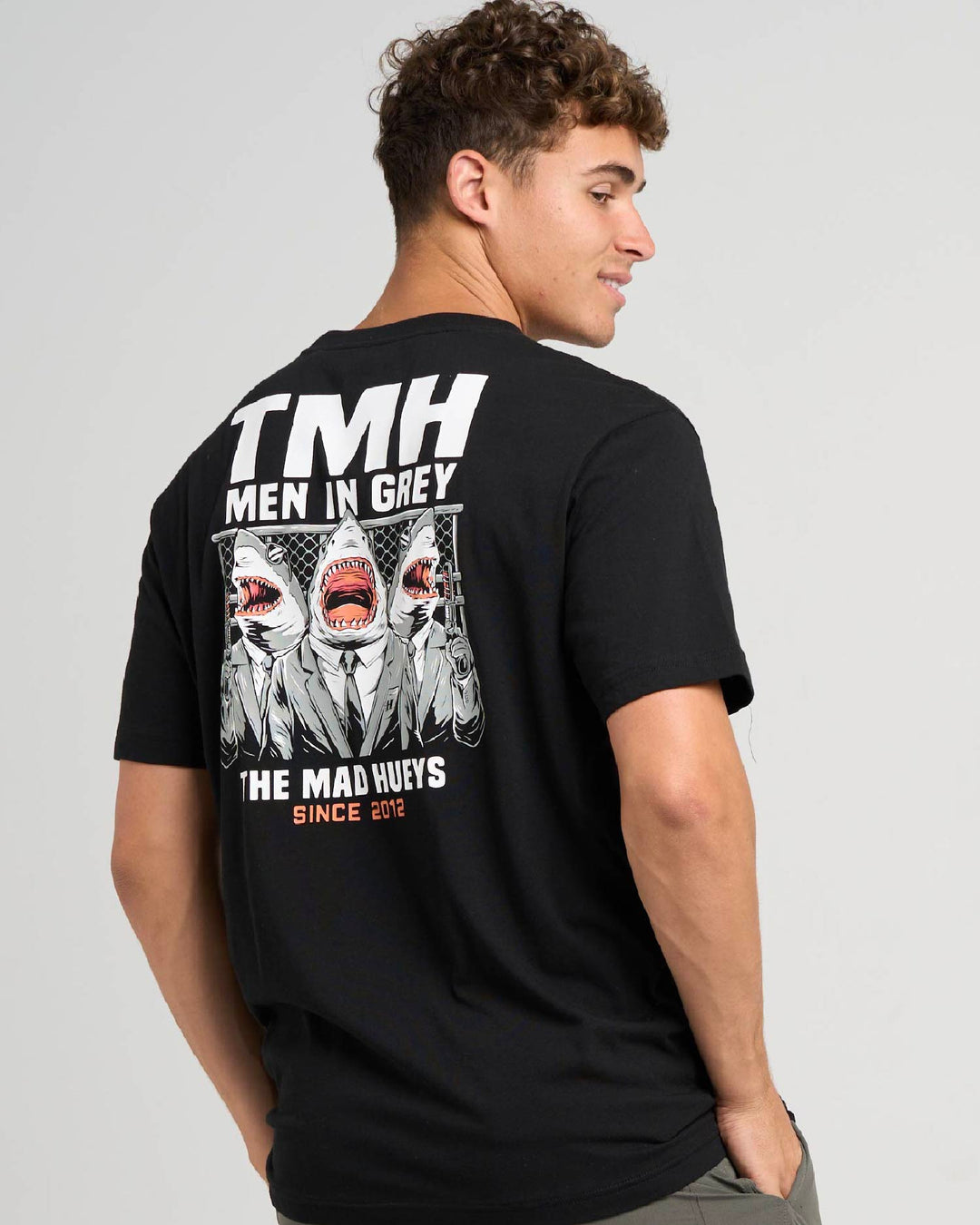 MEN IN GREY | SS TEE - BLACK