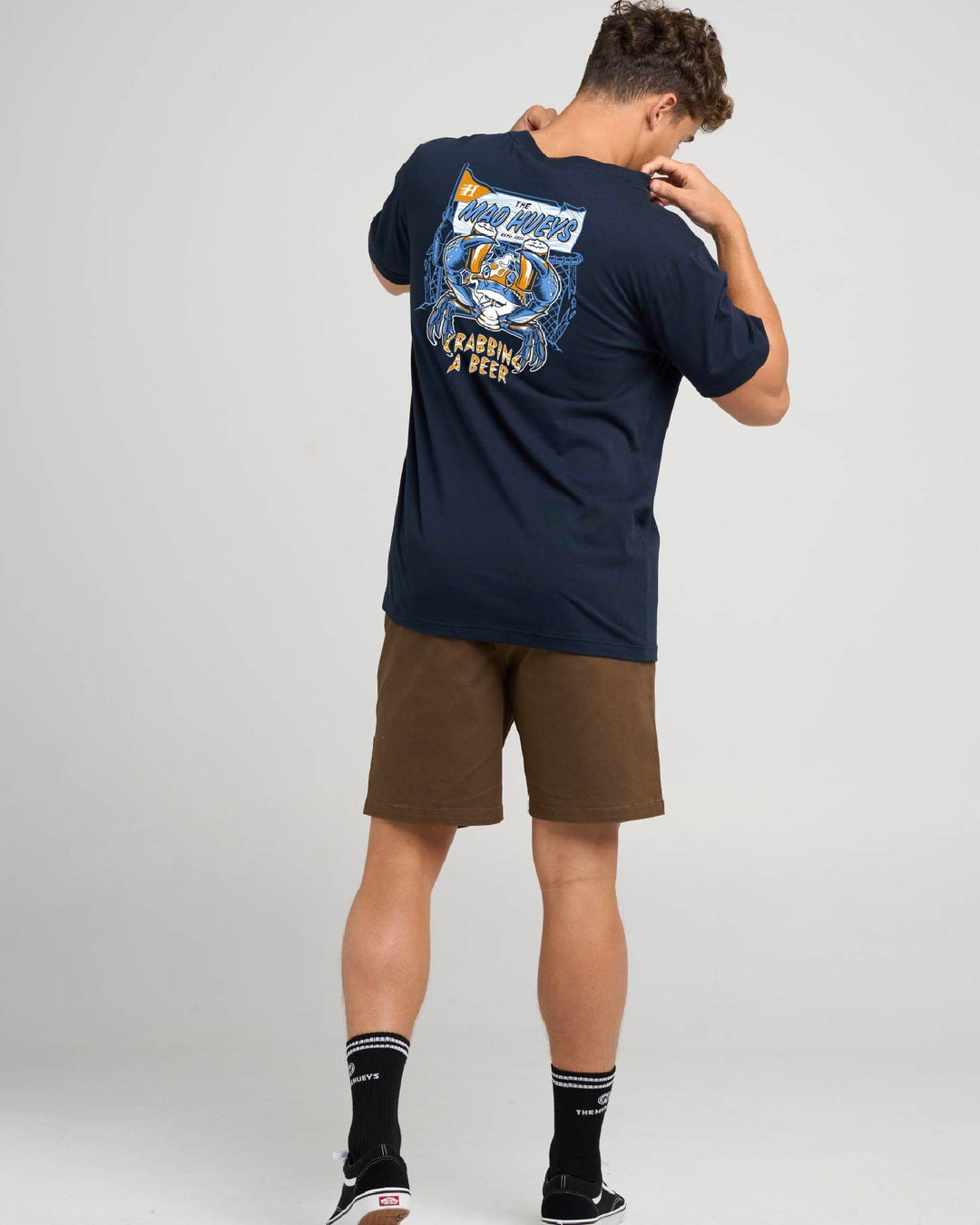 CRABBING A BEER | SS TEE - NAVY