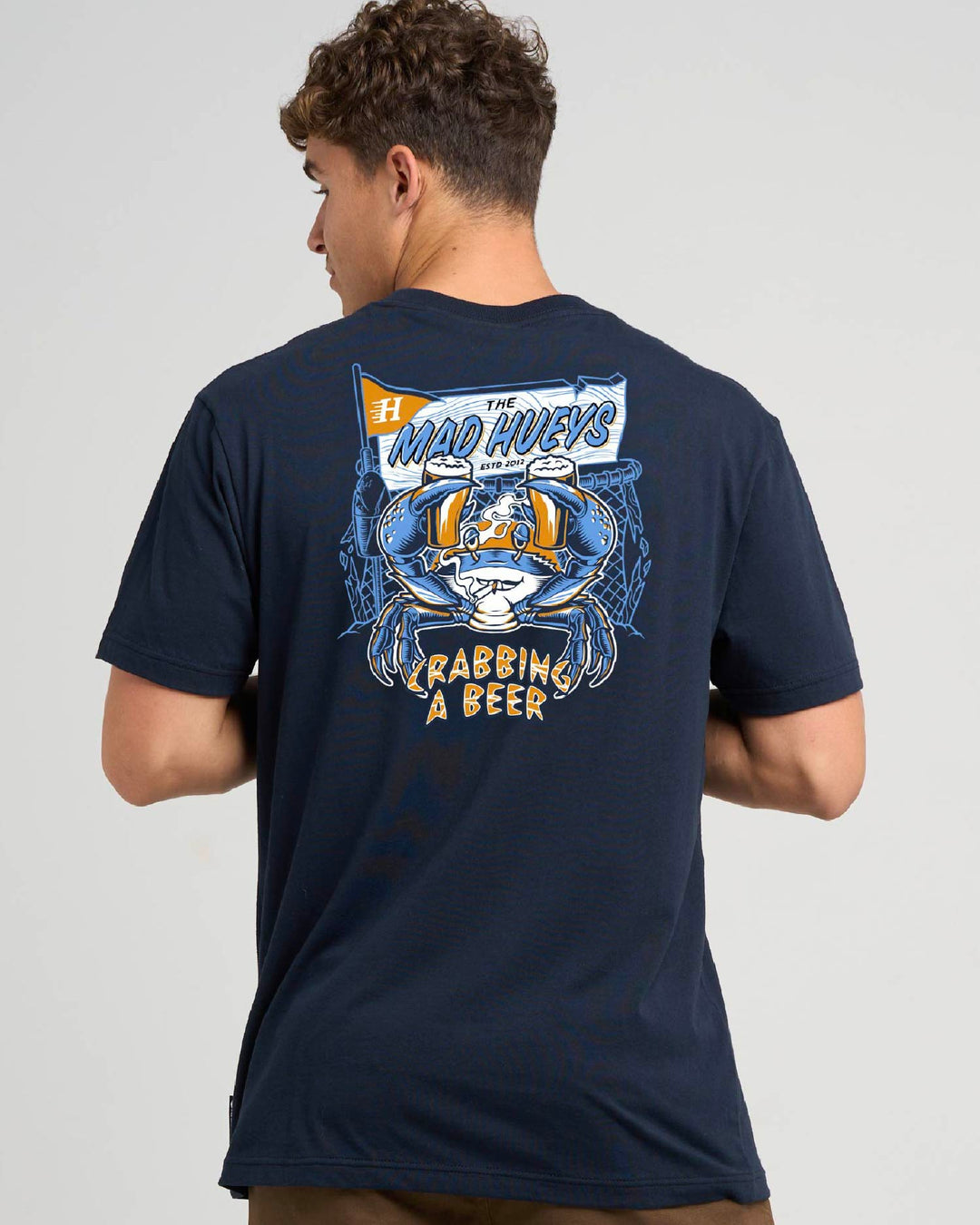 CRABBING A BEER | SS TEE - NAVY