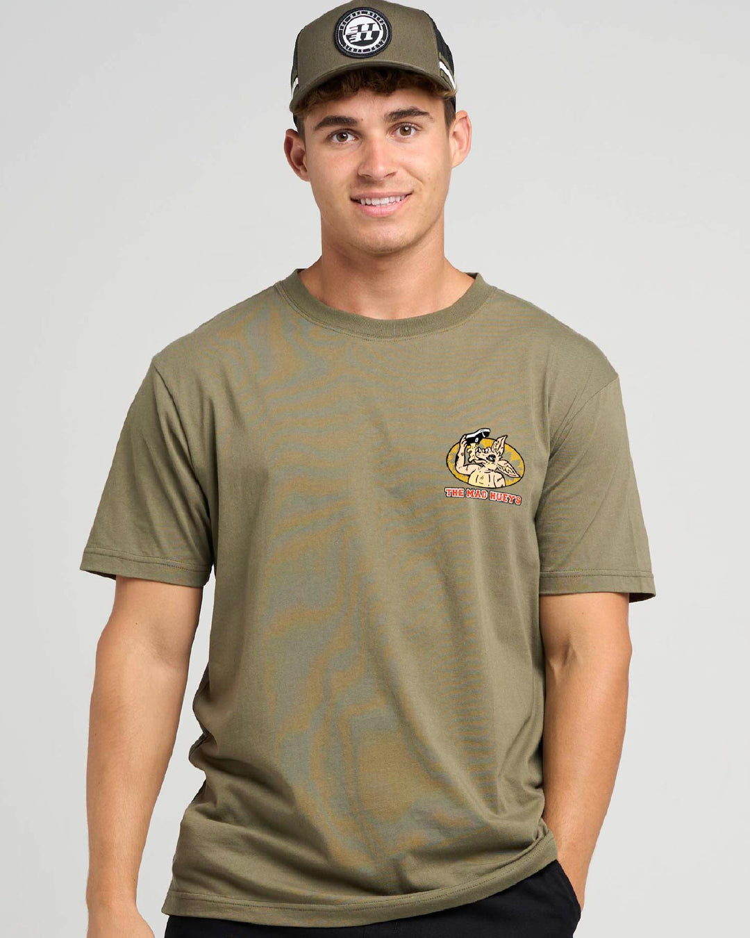 LESS BLUEYS | SS TEE - OLIVE