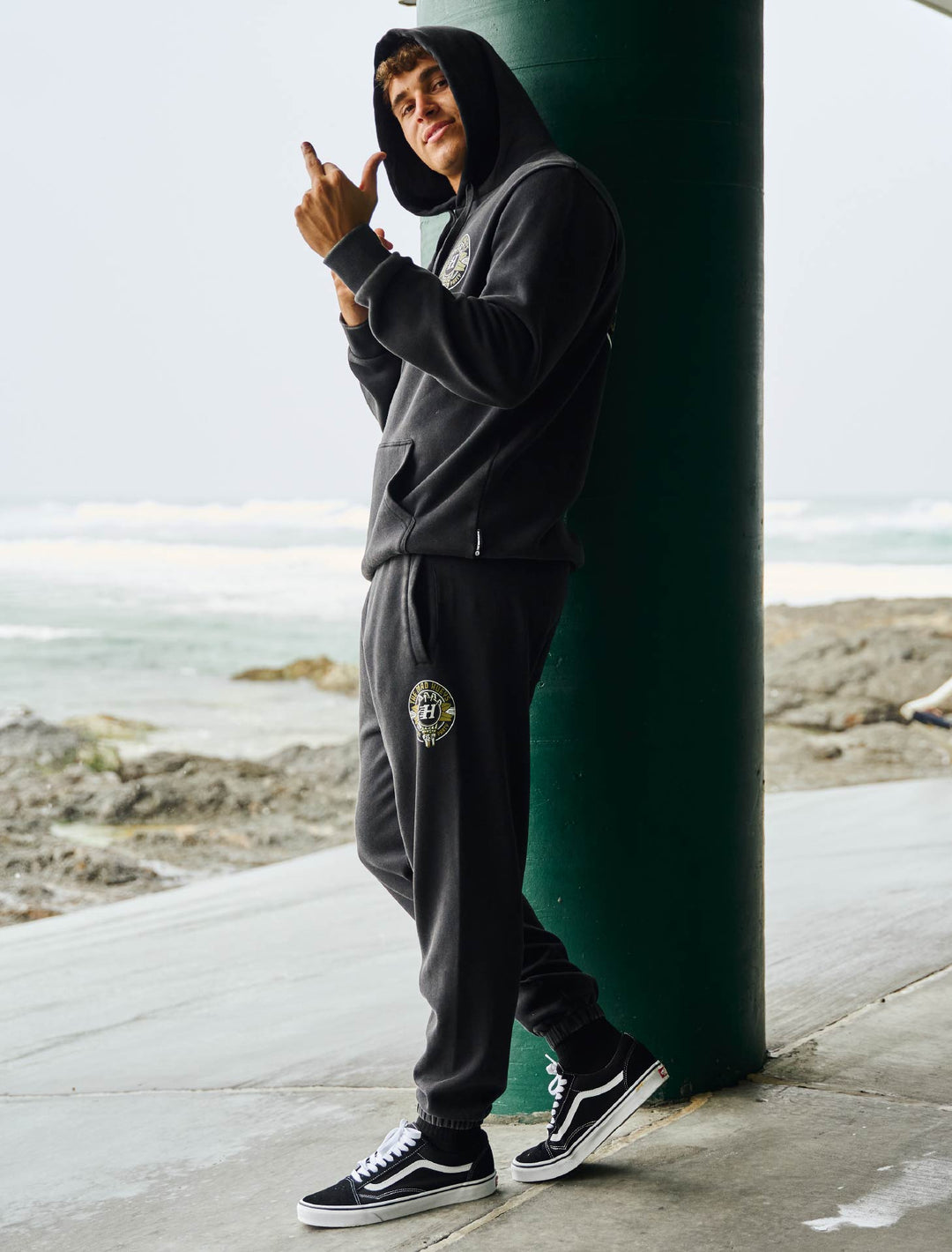 SURF HUEYS | TRACKPANT - WASHED BLACK