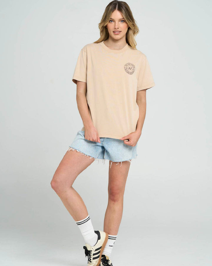 HUEYS GOOD LIFE | WOMENS SS TEE - WASHED LATTE