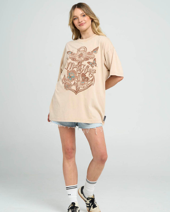 BUTTERFLY ANCHOR | WOMENS OVERSIZED TEE - WASHED LATTE