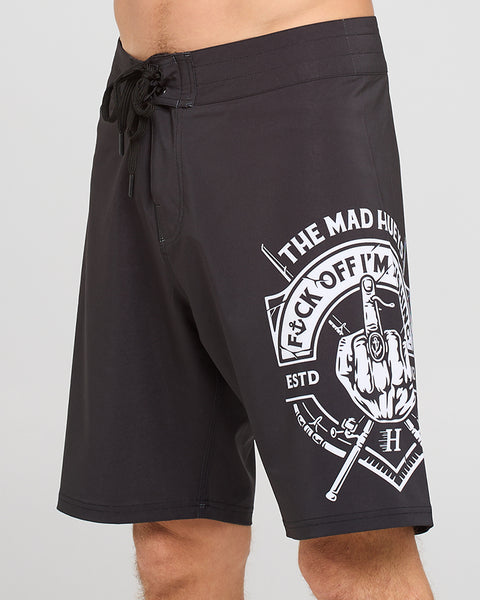 https://themadhueys.com/cdn/shop/files/H423M04015X_BLACK_FK_OFF_IM_FISHING_BOARDSHORT19__THE_MAD_HUEYS-3_grande.jpg?v=1689738200