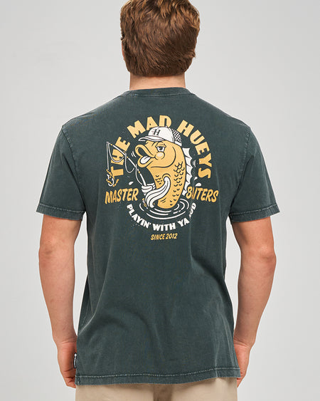 MASTER BAITERS | SS TEE - PINE GREEN WASHED