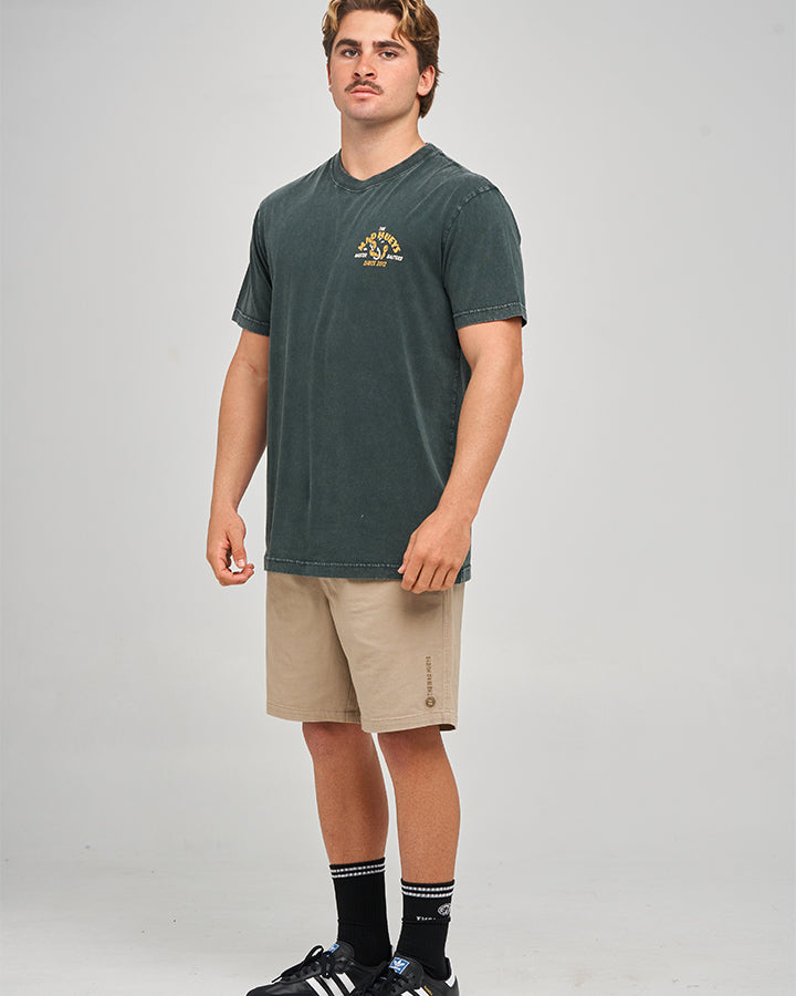 MASTER BAITERS | SS TEE - PINE GREEN WASHED