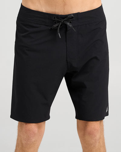 HUEYS LIFE | 19" BOARDSHORT - BLACK