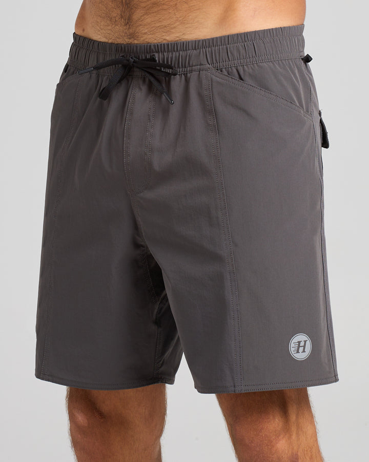 COASTLINE | 18" HYBRID SHORT - CHARCOAL