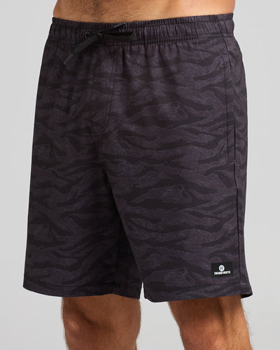 PISS FIT | 18" PERFORMANCE SHORT - BLACK