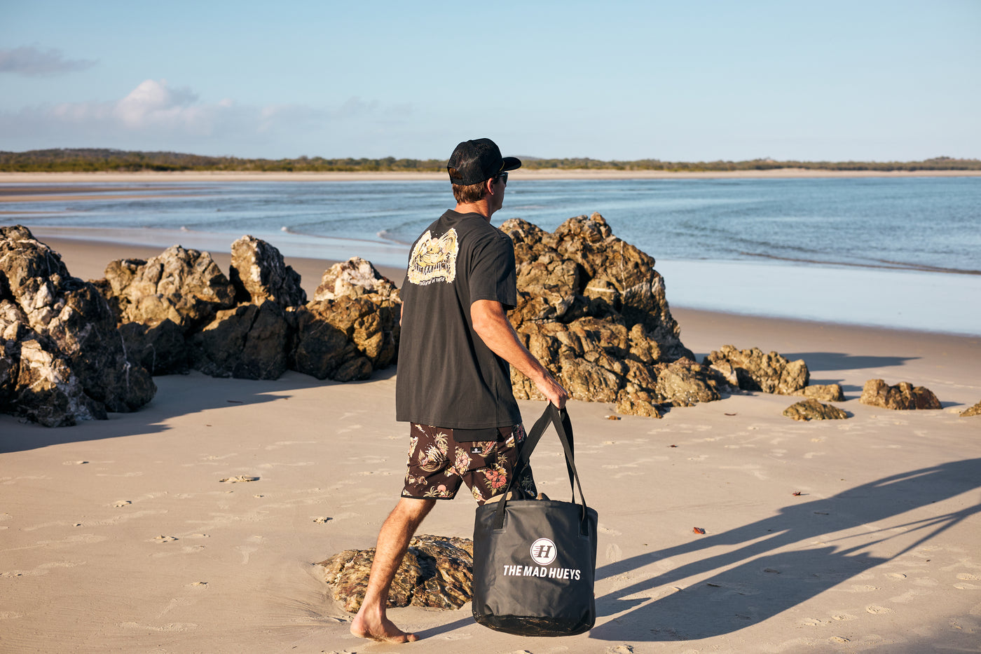 HUEYS DRY | BUCKET BAG - BLACK