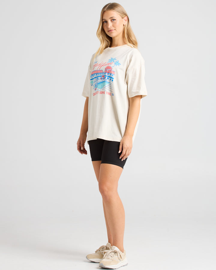 MERMAID MOTEL | WOMENS OVERSIZED SS TEE - STONE