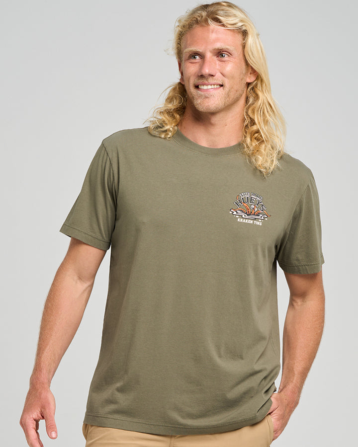 KRAKEN PORT HOLE | SS TEE - OLIVE