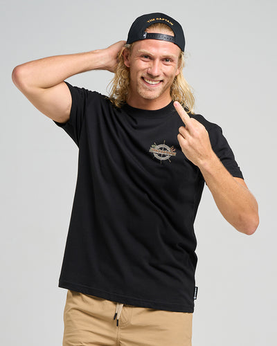THE SEA CAPTAIN | SS TEE - BLACK